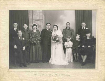 Rose Brocklebank and Harry Ward Wedding 3 January 1947
Keywords: mam dad